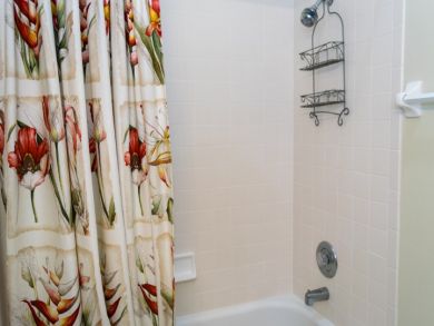 Beautiful 2 bedroom Condo